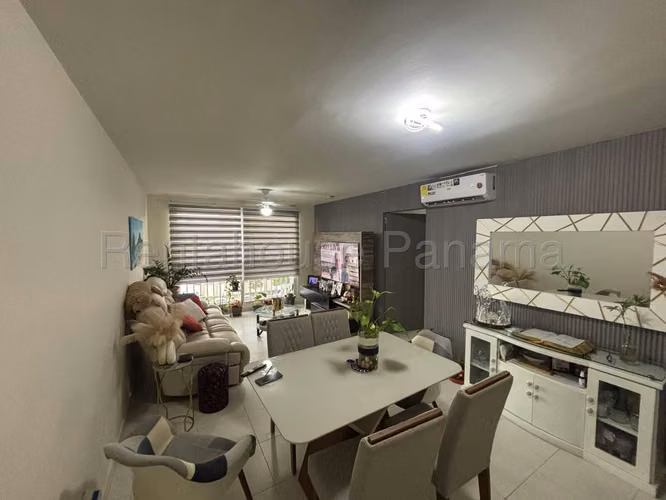 Venta de Apartamento con Línea blanca en Ph Quintas de Versalles EC - Imagen 2