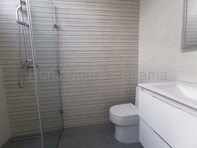 Alquiler de Apartamento en Santa Maria Ph THE IVY TOWER KF