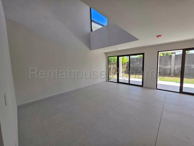 Venta de Casa en Costa Sur Costa Linda Solo Cliente Directo MC