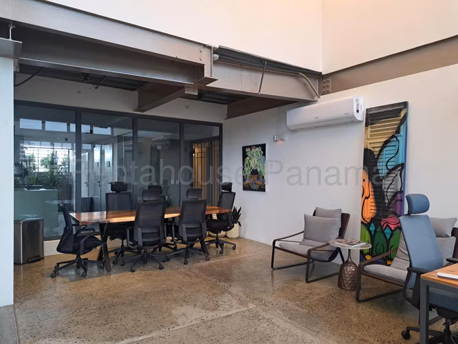 RR VENTA DE APARTAMENTO EN SANTA ANA PH CASCO VIEW