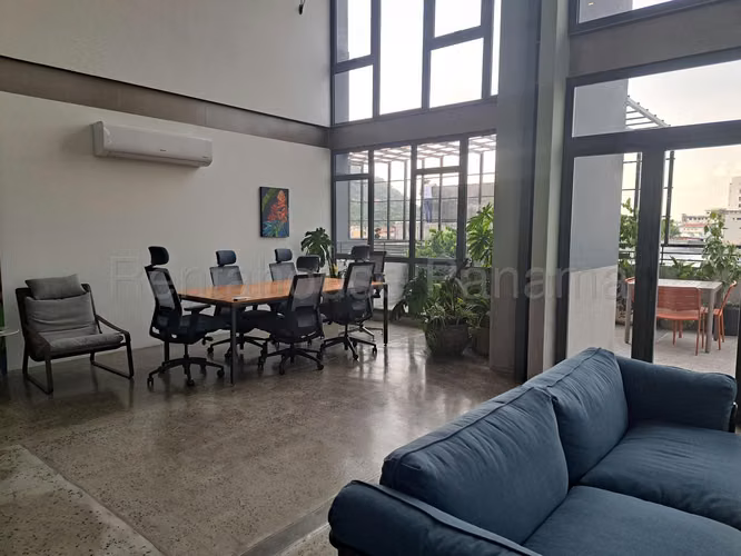 RR VENTA DE APARTAMENTO EN SANTA ANA PH CASCO VIEW