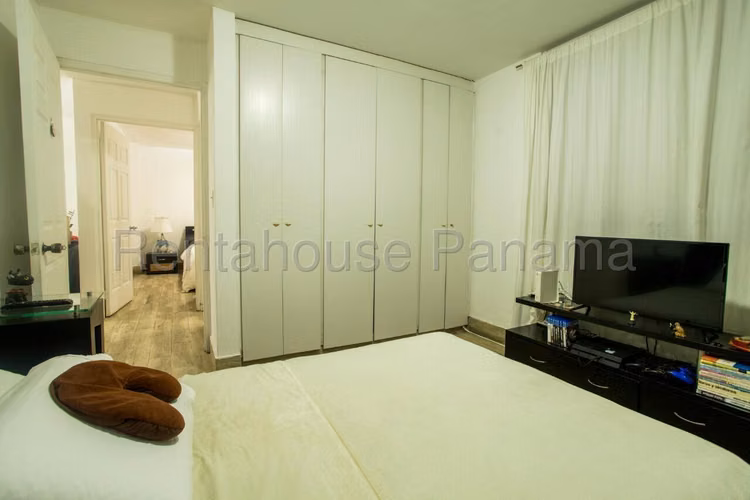 Apartamento en Alquiler en Via España RJ