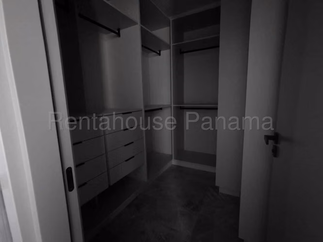 Alquiler de Apartamento en Santa Maria MPM27-2287
