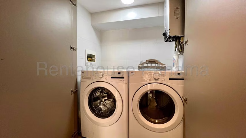 Alquiler Apartamento amoblado en Dovle Cincuentenario, Coco del Mar IH27-1054
