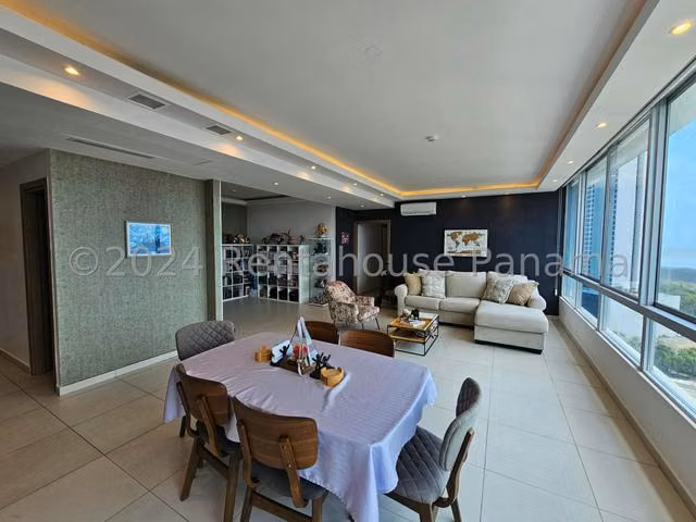 Apartamento en Venta en Costa del Este JG