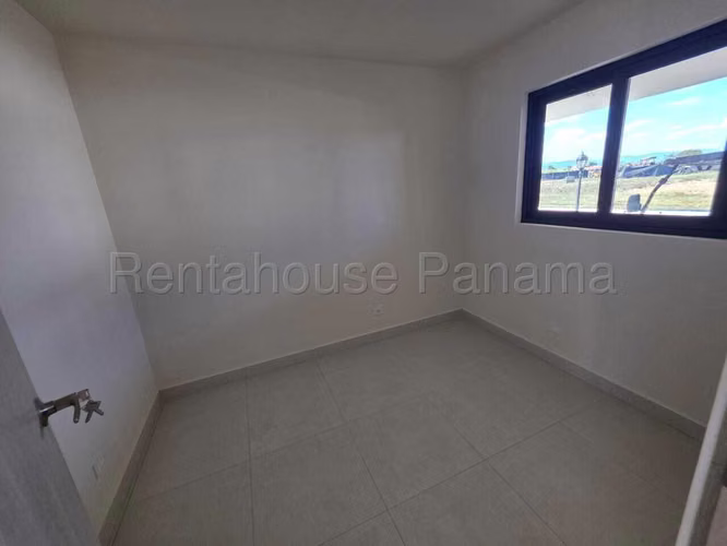 Venta de Casa en Costa Sur, Costa Linda (Solo Cliente Directo)