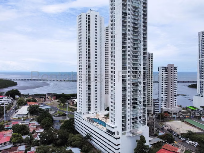 Apartamento Amoblado en Venta en Bahia del Golf  Coco del Mar CIG266156