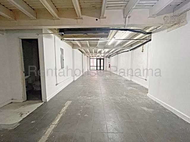 ALQUILER DE LOCAL COMERCIAL EN CASCO ANTIGUO - Imagen 5