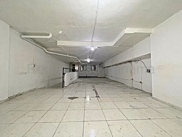 ALQUILER DE LOCAL COMERCIAL EN CASCO ANTIGUO - Imagen 3