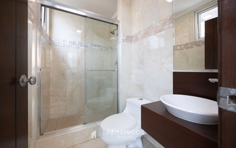 Venta apartamento de 2 habitacion en Avenida Balboa  - Imagen 8