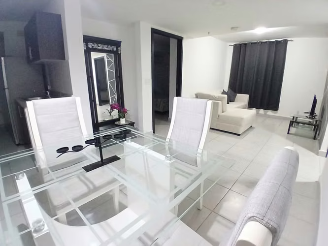Alquiler Apartamento Amoblado Carrasquilla 