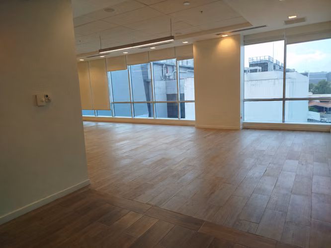 OFICINA DE 90 M² EN ALQUILER | PLAZA REAL, COSTA DEL ESTE - Imagen 3