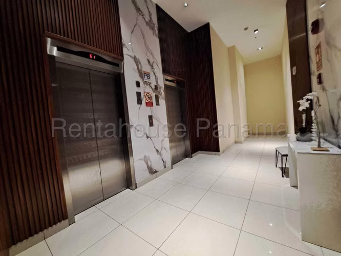 Apartamento en Alquile PH Ilo - Amoblado  27-2065BTE - Imagen 17