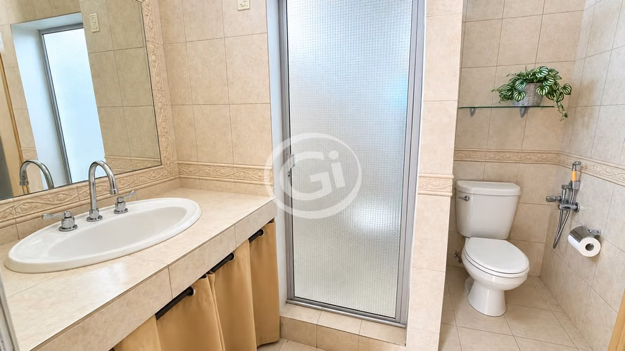 Venta casa en Betania amplio terreno con 1,050 m²