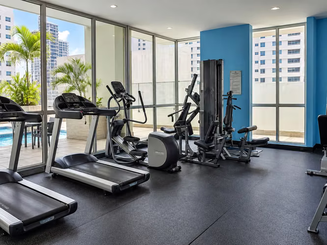 ALQUILER APARTAMENTO AVENIDA BALBOA COMPLETAMENTE AMOBLADO LISTO 1 NOVIEMBRE VV