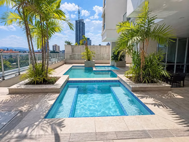 ALQUILER APARTAMENTO AVENIDA BALBOA COMPLETAMENTE AMOBLADO LISTO 1 NOVIEMBRE VV