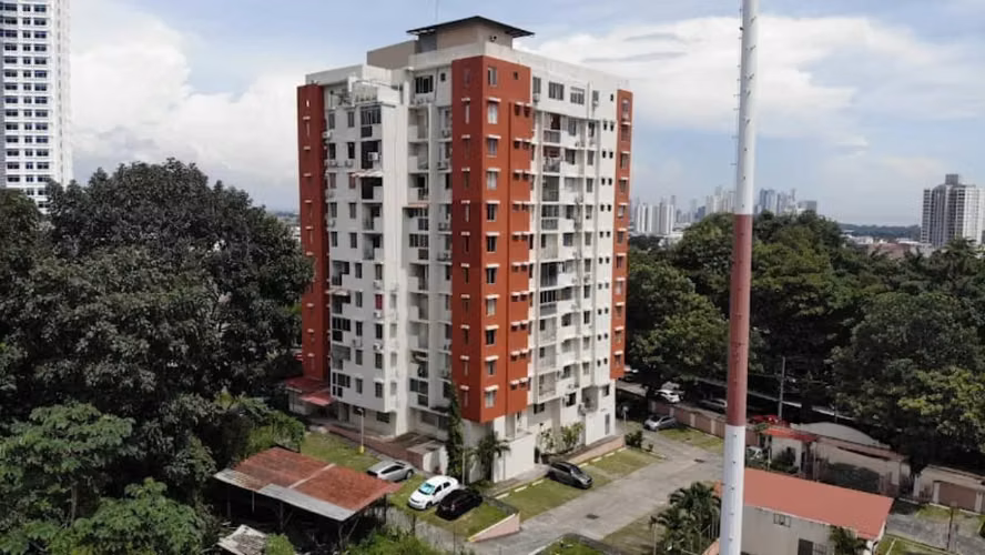 Venta de apartamento en 12 de Octubre | 78.79m²