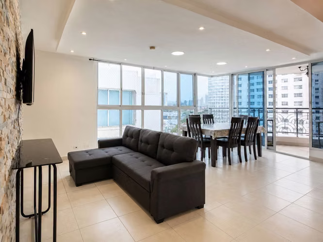 Alquiler apartamento amoblado 3 habitaciones PH Belview tower - Imagen 1