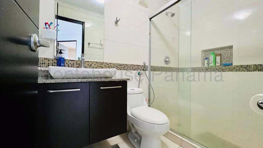 SE ALQUILA APARTAMENTO EN EDISON PARK DPA27-2317