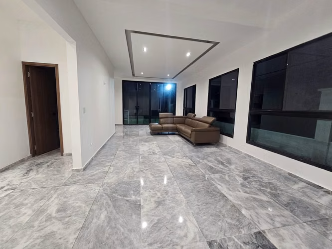 En Venta casa en Coronado muy cercana a la playa (AA)