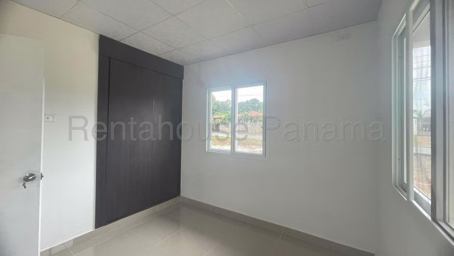 VENTA DE CASA EN CHORRERA DDB26-8076