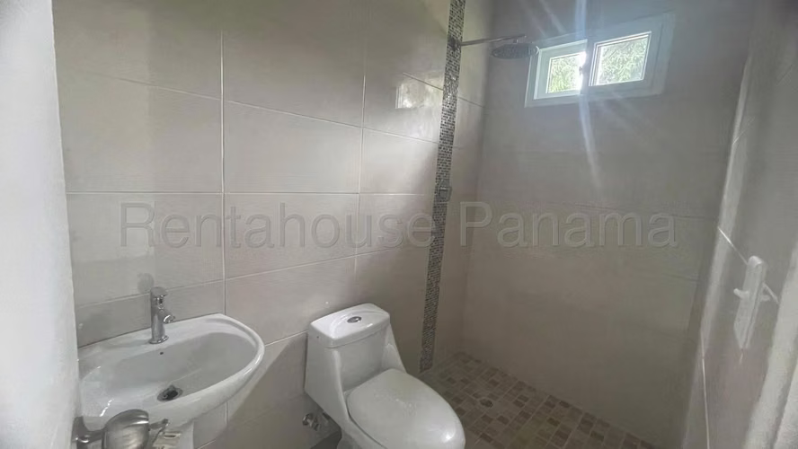 VENTA DE CASA EN CHORRERA DDB26-8076