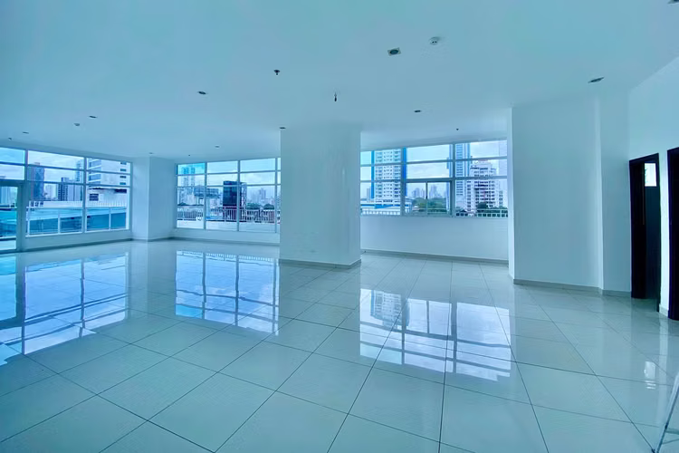 OPORTUNIDAD - Venta Apartamento PH Premium Tower - Imagen 20