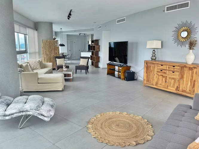 SE ALQUILA ELEGANTE APARTAMENTO EN YACHT CLUB AVENIDA BALBOA - Imagen 6