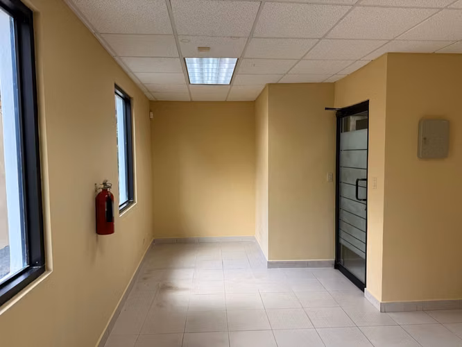 Propiedad comercial en alquiler o venta ubicada en el Carmen (AA)