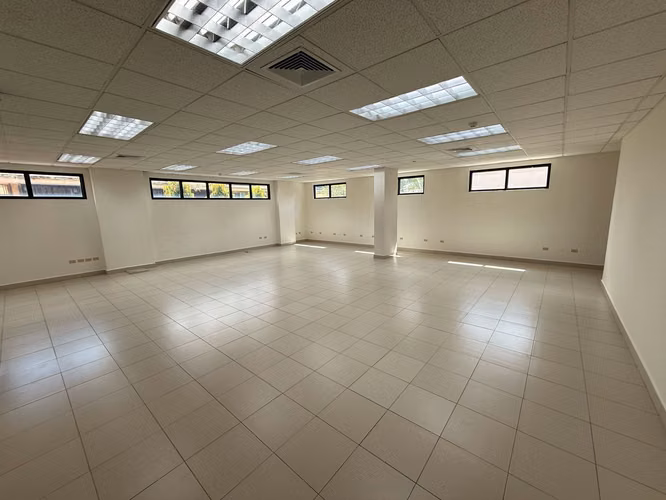Propiedad comercial en alquiler o venta ubicada en el Carmen (AA)