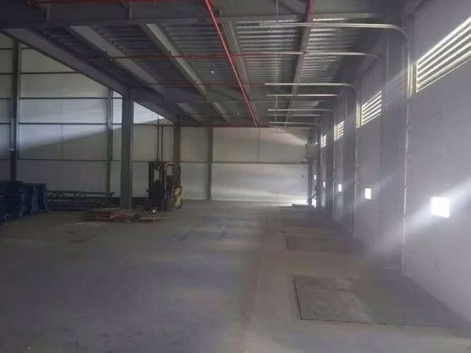 Alquiler de Bodega Comercial con Electricidad Trifasica  - Imagen 7