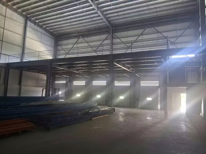 Alquiler de Bodega Comercial con Electricidad Trifasica  - Imagen 9