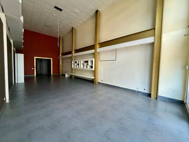 Local Comercial en San Francisco ubicado en plaza comercial (AA) - Imagen 1