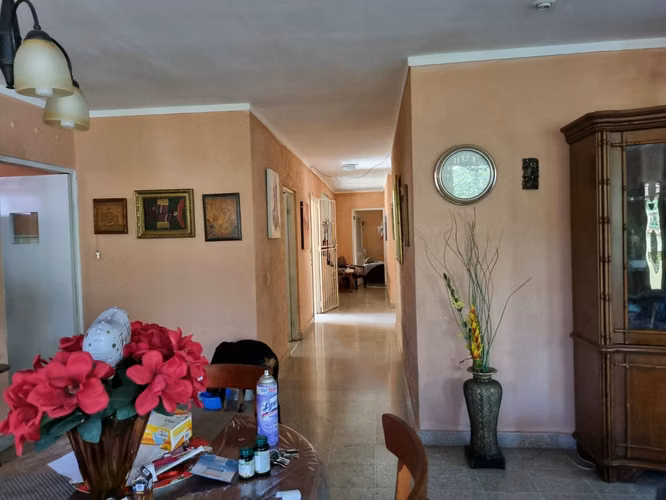 GANGA, VENTA DE HERMOSA CASA EN LAS CUMBRES - Imagen 7