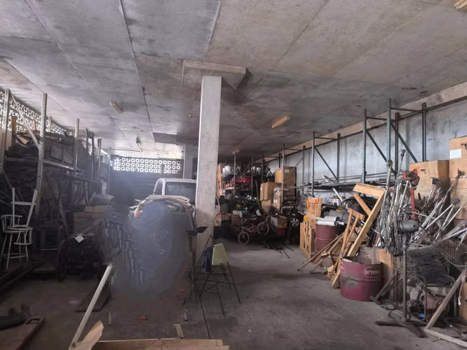 Se Vende NEGOCIABLE Galera en el Área de Monte Oscuro