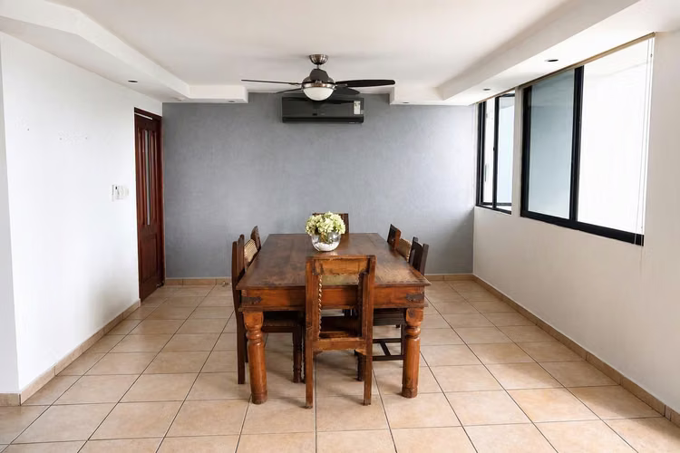 SE VENDE APARTAMENTO FAMILIAR EN OBARRIO - Imagen 3