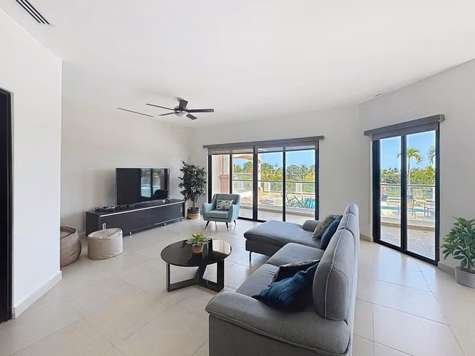 Venta de Apartamento Amoblado en San Carlos – PH Vista Mar Golf & Marina
