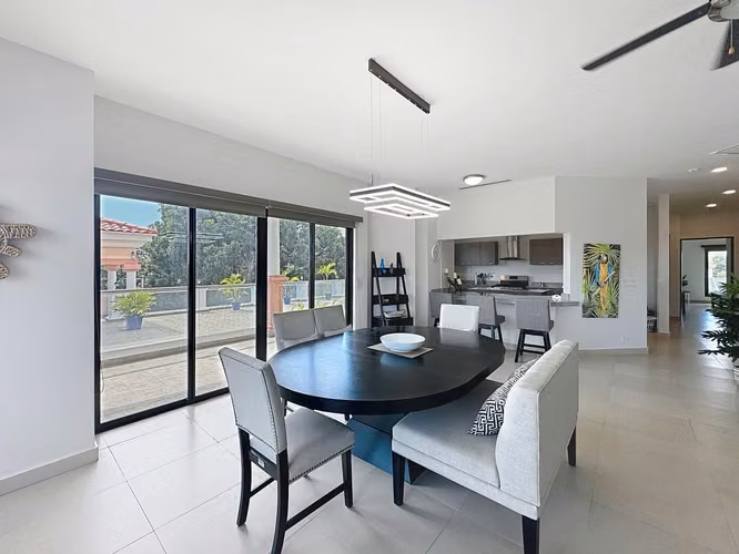 Venta de Apartamento Amoblado en San Carlos – PH Vista Mar Golf & Marina
