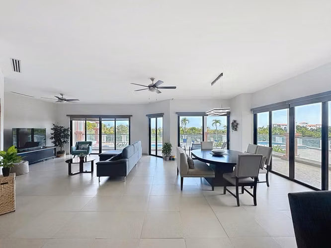 Venta de Apartamento Amoblado en San Carlos – PH Vista Mar Golf & Marina