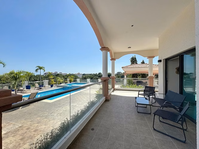 Venta de Apartamento Amoblado en San Carlos – PH Vista Mar Golf & Marina
