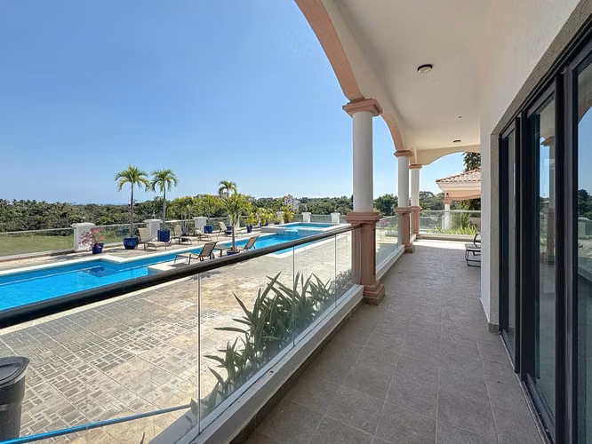 Venta de Apartamento Amoblado en San Carlos – PH Vista Mar Golf & Marina