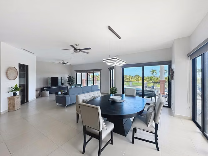 Venta de Apartamento Amoblado en San Carlos – PH Vista Mar Golf & Marina
