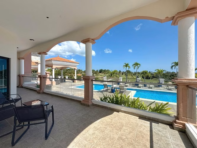 Venta de Apartamento Amoblado en San Carlos – PH Vista Mar Golf & Marina