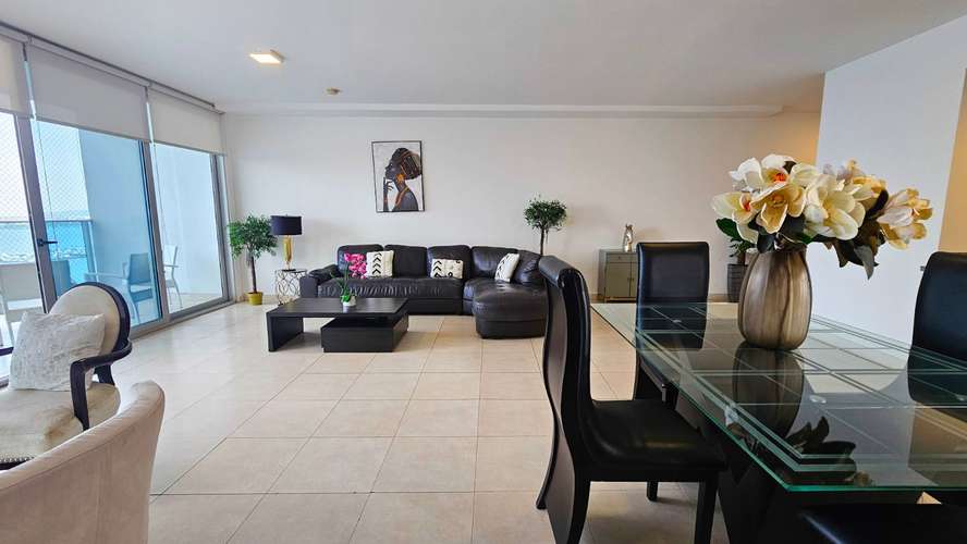 ALQUILER DE APARTAMENTO AMOBLADO EN AVENIDA BALBOA CON VISTA AL MAR - Imagen 5