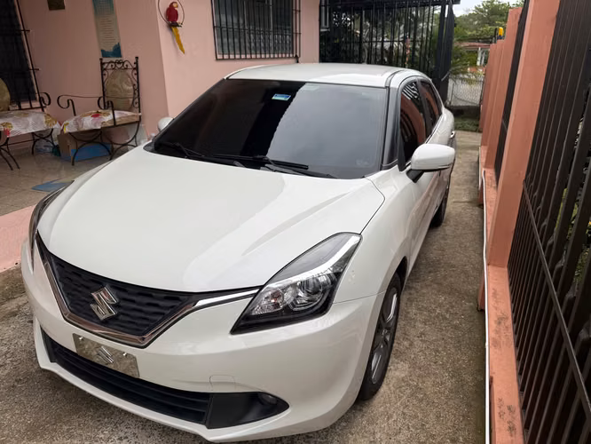 Vendo Suzuki baleno año 2020 como nuevo 