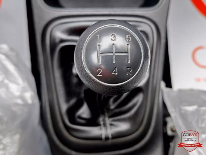 Kia Soluto 2022 Manual DC8946 - Imagen 12