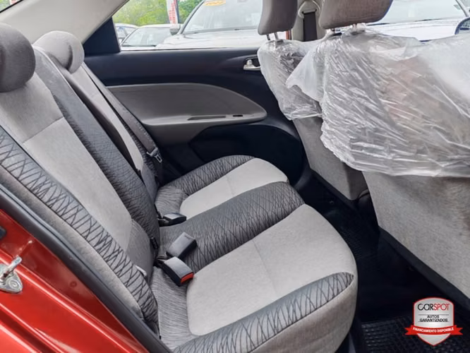 Kia Soluto 2022 Manual DC8946 - Imagen 7