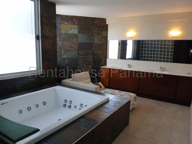 Venta de Apartamento en El Cangrejo Ph Luxor JV - Imagen 13