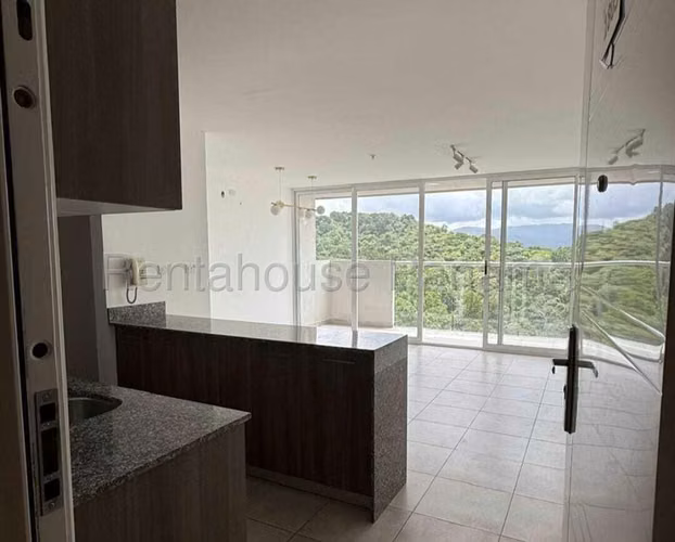 Venta de Apartamento de 78 m2 en PH Hacienda Golf, Brisas del Golf 27-1802GG - Imagen 2