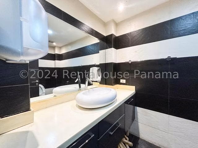 Venta Edificio Comercial, Plaza Durex, Carrasquilla IH26-3911 - Imagen 6
